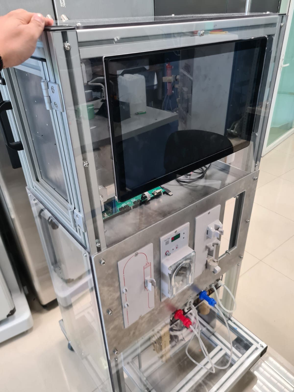 Hemodialysis machine prototype