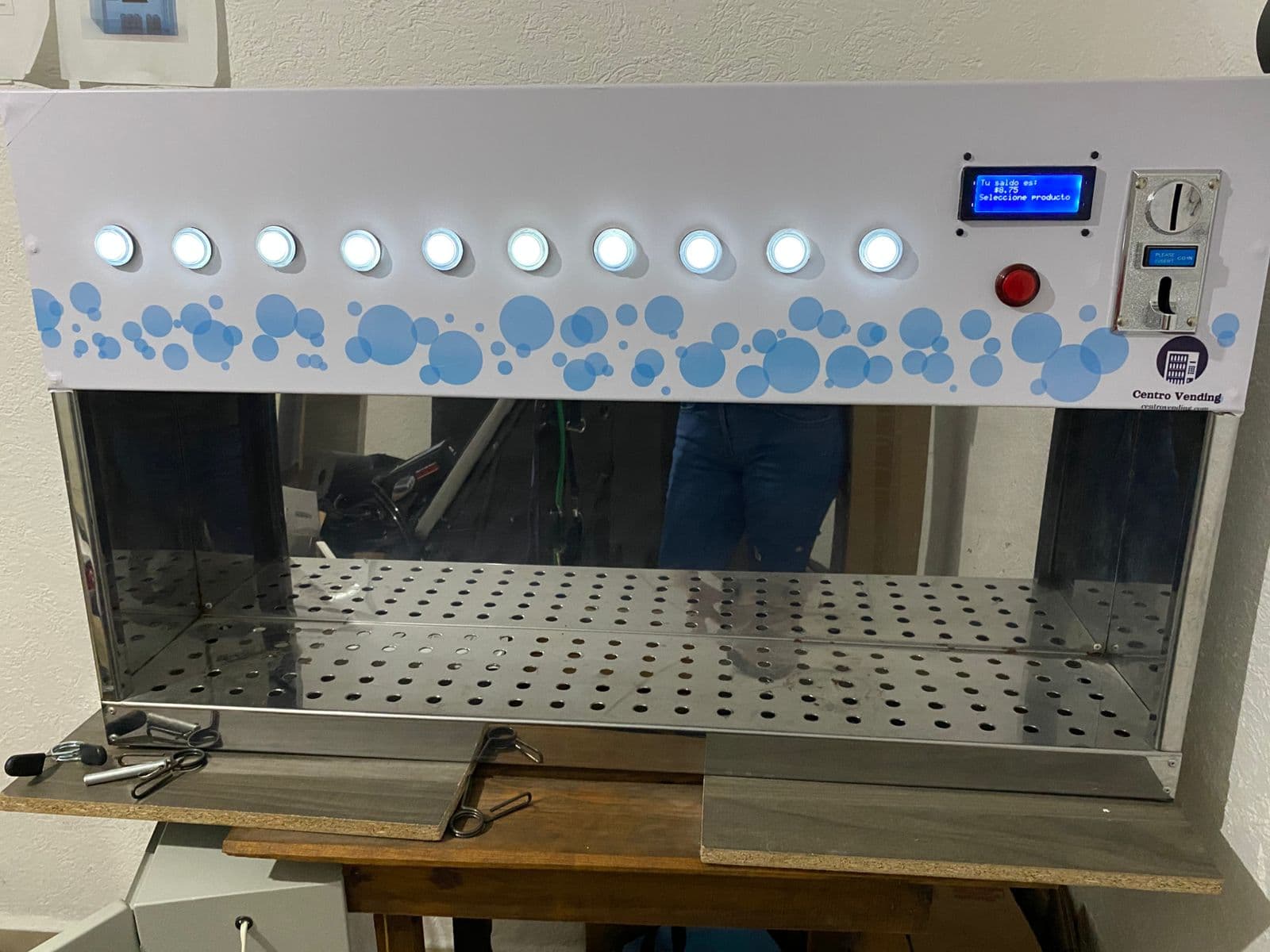 Centrovending: dispensador IoT de productos de limpieza — A2